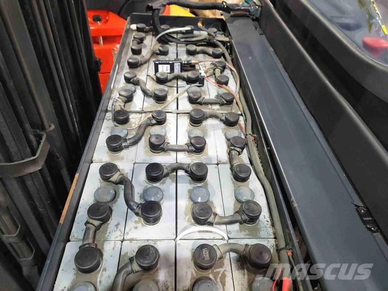 Linde R14-01 Montacargas de alcance de gran altura