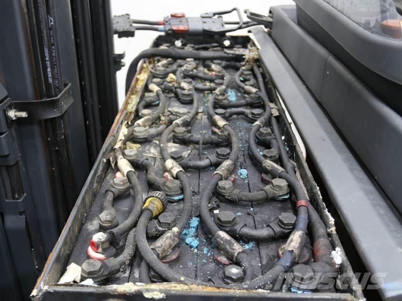 Linde R14-01 1120 Montacargas de alcance de gran altura