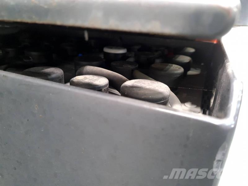 Linde R14G-12 115 PRYOBAN Montacargas de alcance de gran altura