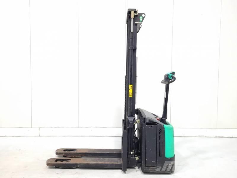 Mitsubishi SBP12NI Apiladores manuales