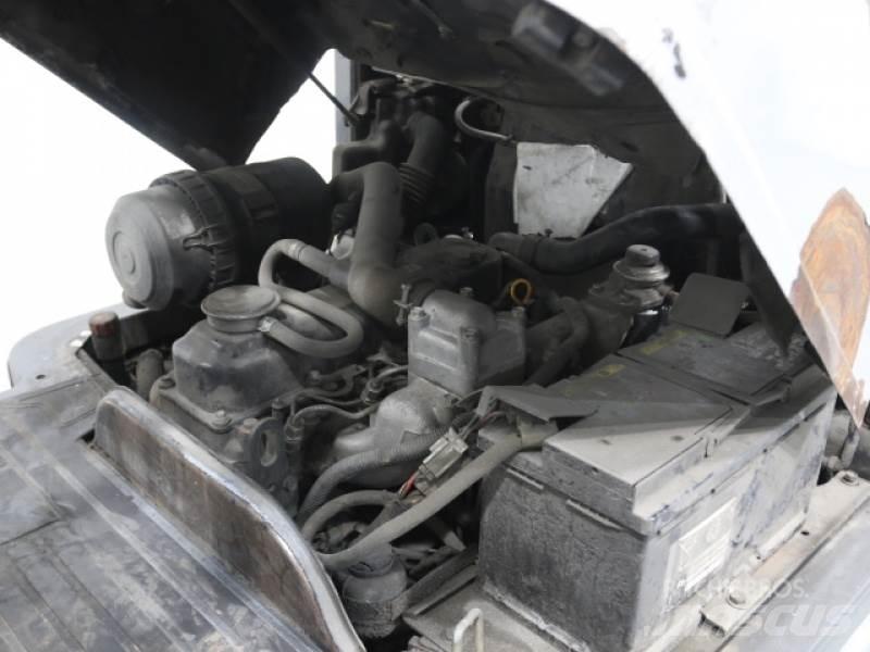 Nissan Y1D2A25Q Camiones diesel