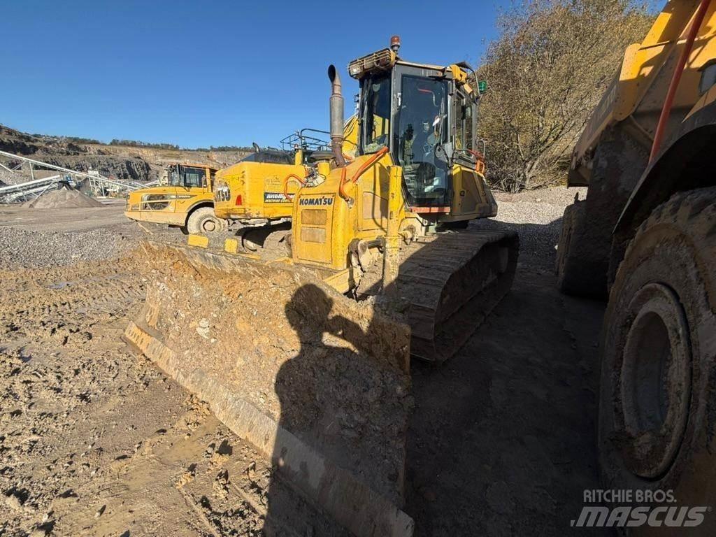 Komatsu D51PX Buldozer sobre oruga