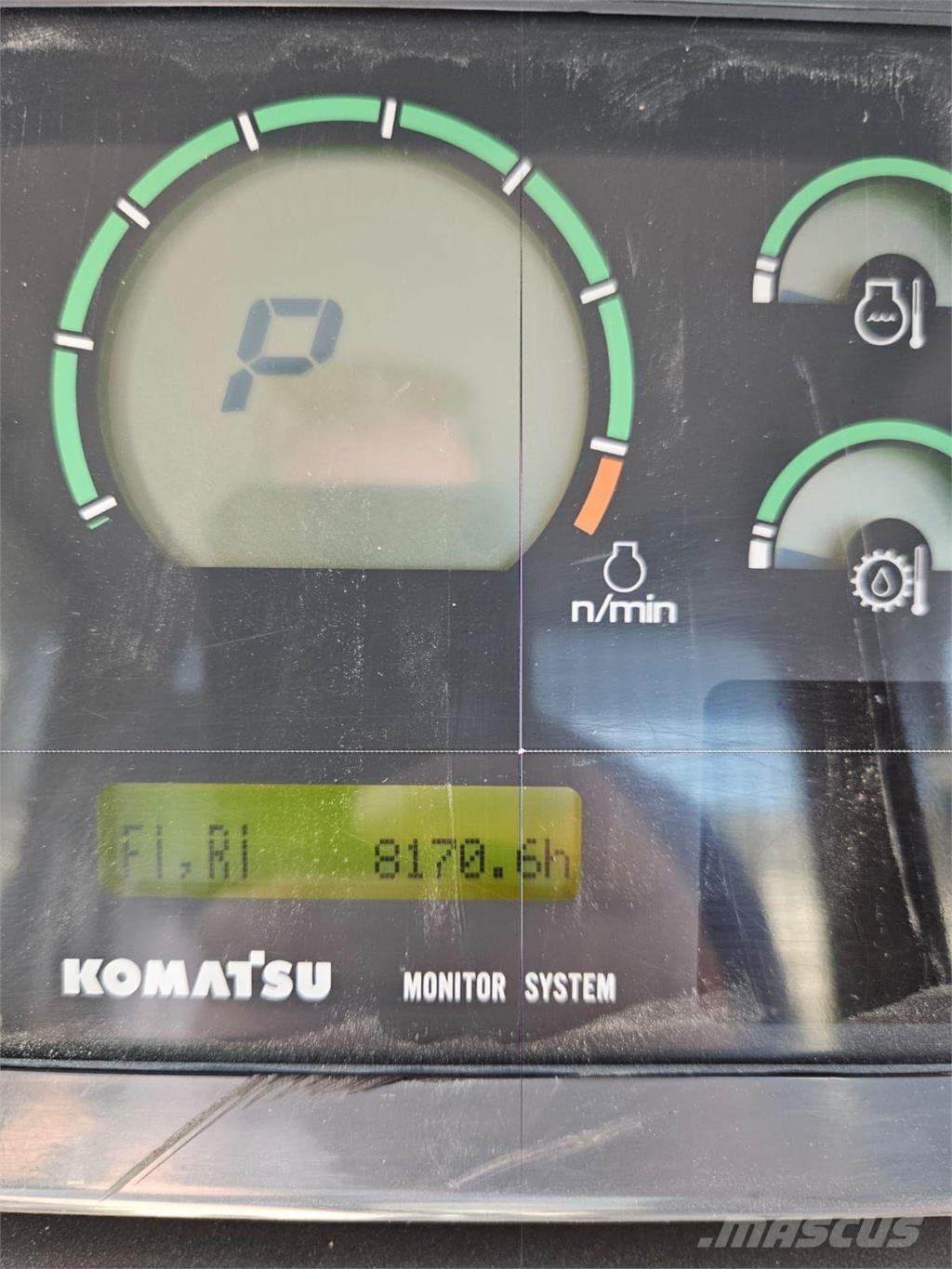 Komatsu D61PX-15 Buldozer sobre oruga