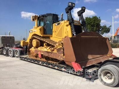 CAT D8T Buldozer sobre oruga