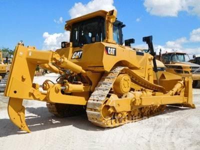 CAT D8T Buldozer sobre oruga