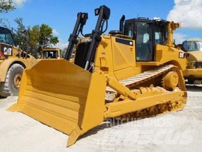 CAT D8T Buldozer sobre oruga