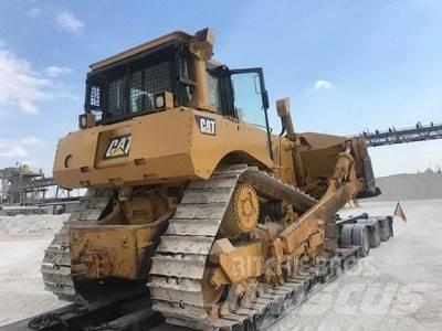 CAT D8T Buldozer sobre oruga