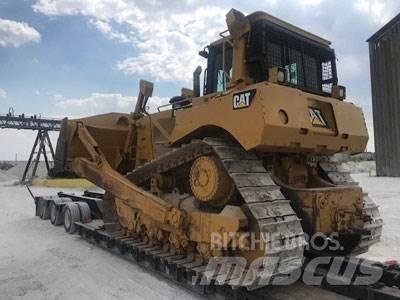 CAT D8T Buldozer sobre oruga