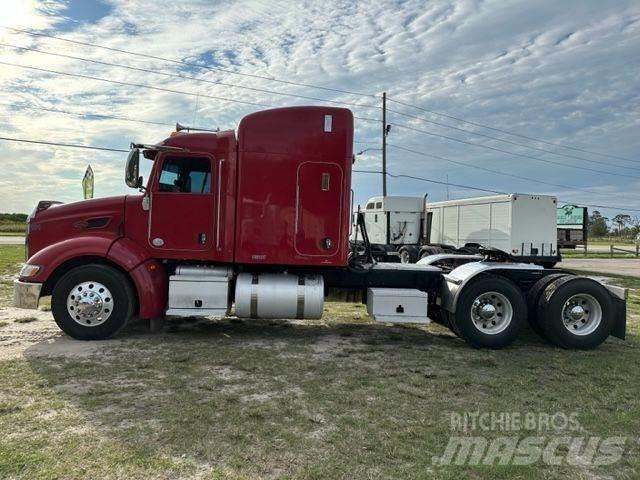 Peterbilt 384 Camiones tractor