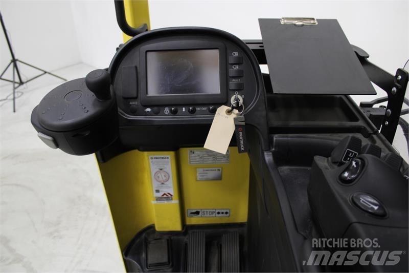 Hyster R1.4 Montacargas de alcance de gran altura