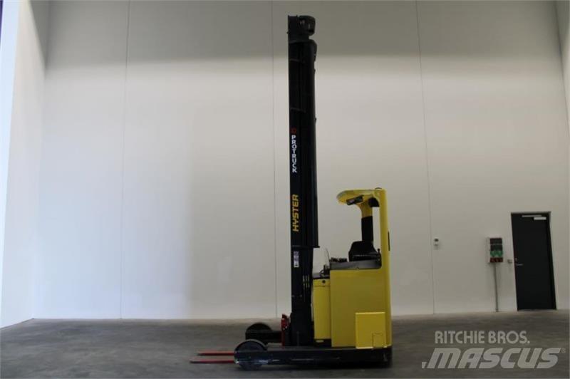 Hyster R2.0 Montacargas de alcance de gran altura