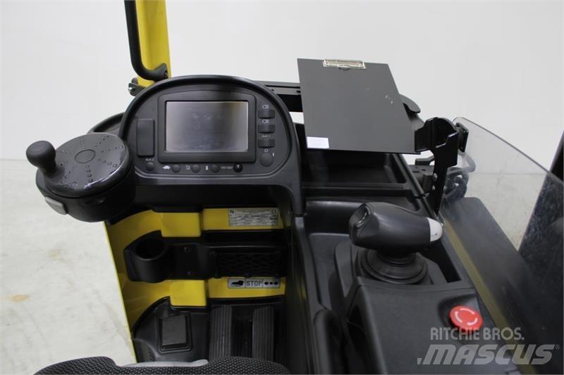 Hyster R2.5 Montacargas de alcance de gran altura