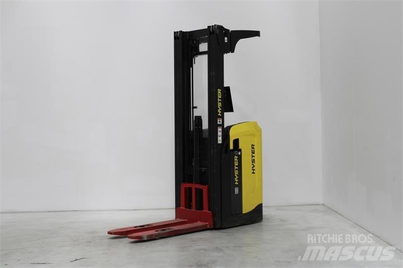 Hyster RS1.6 Apiladoras eléctricos