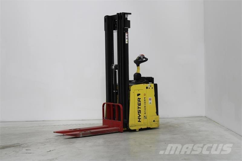 Hyster S1.5S Apiladoras eléctricos
