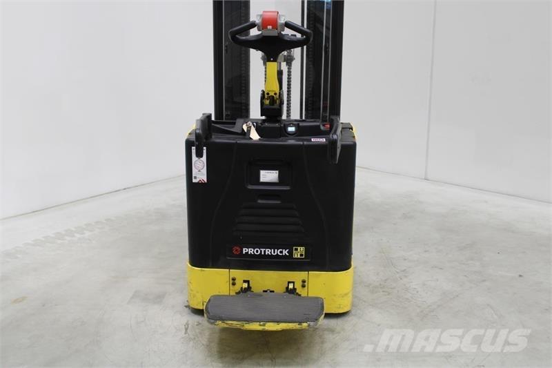 Hyster S1.5S Apiladoras eléctricos