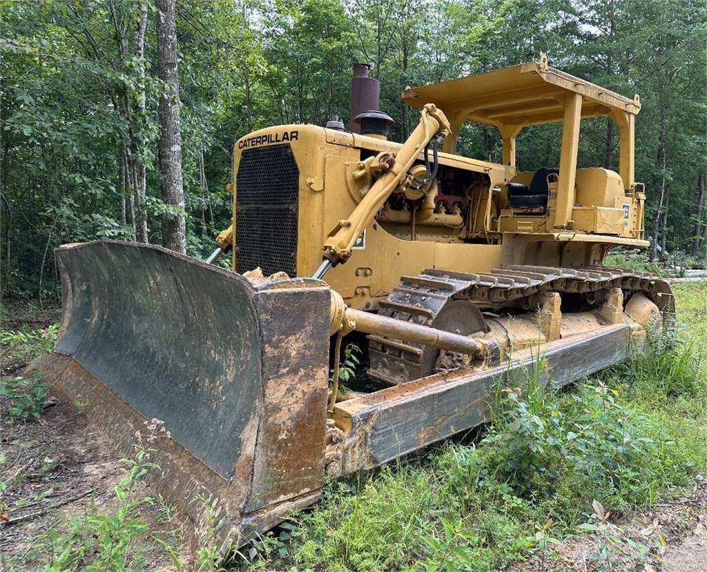 CAT D8H Buldozer sobre oruga