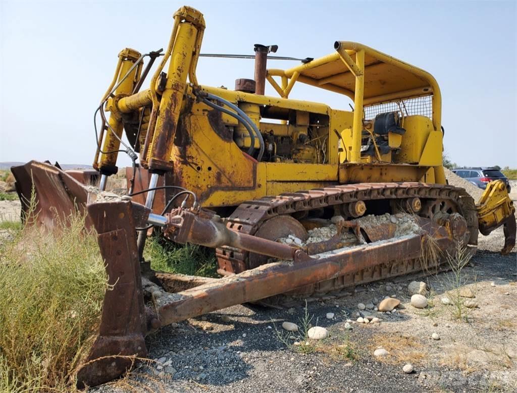 CAT D9E Buldozer sobre oruga