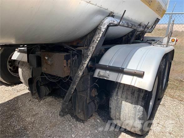 Etnyre STEEL 7,500 Semirremolques cisterna