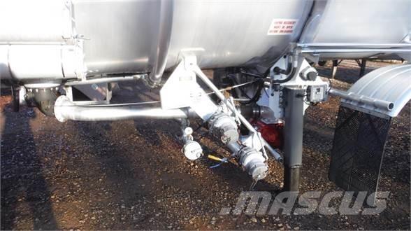 Polar ACX8 8,400 Semirremolques cisterna