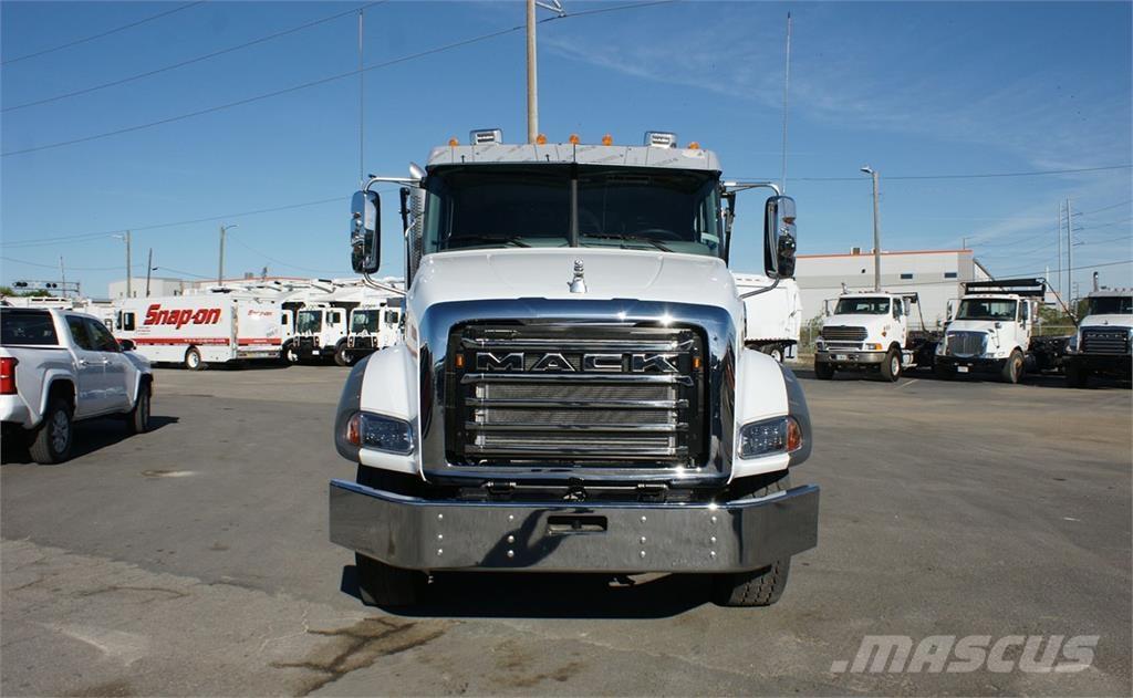 Mack Granite Camiones desmontables