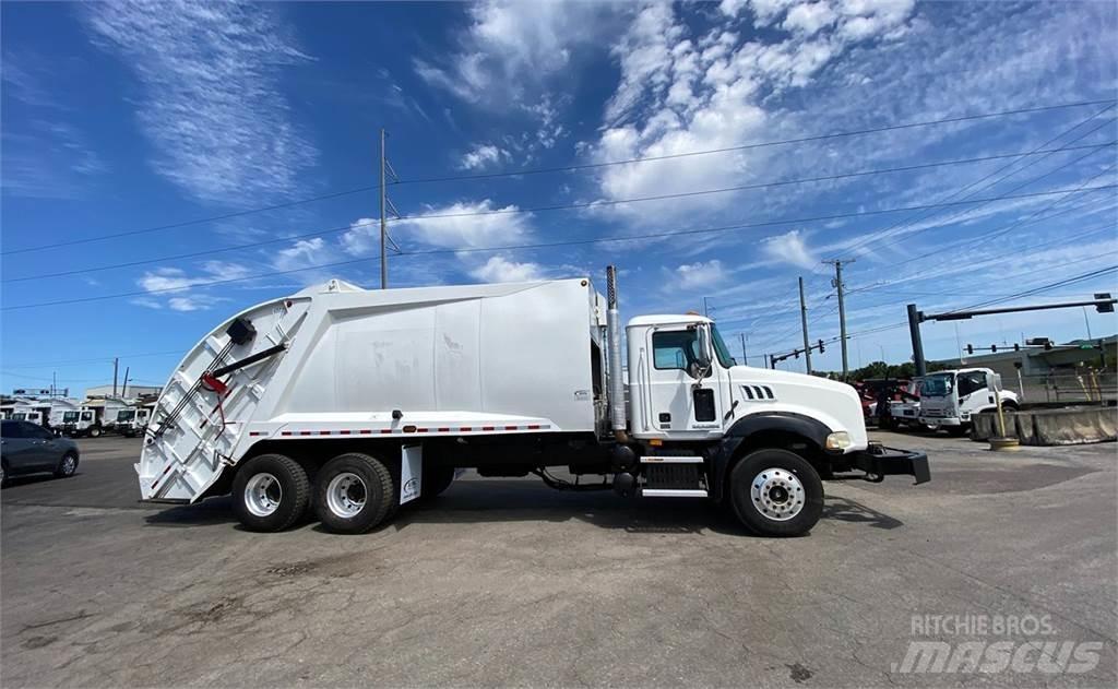 Mack GU813 Camiones de basura