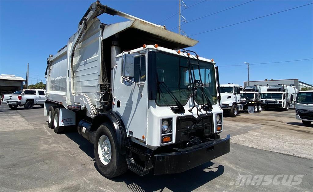 Mack MR688S Camiones de basura