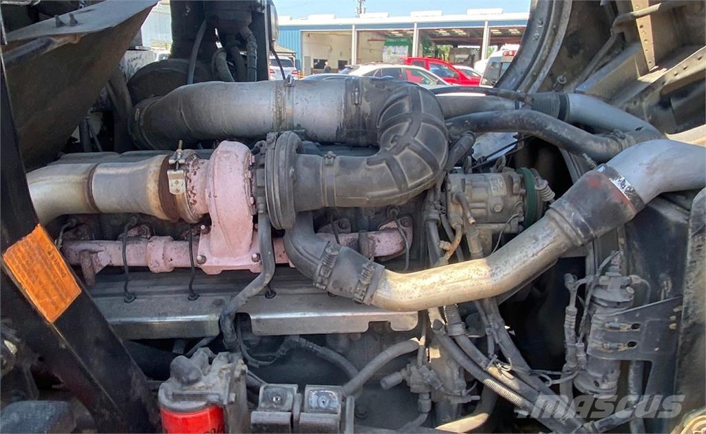 Mack MR688S Camiones de basura