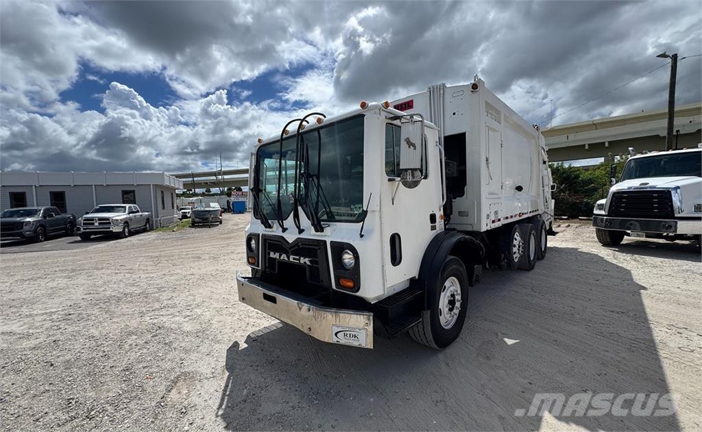 Mack MRU613 Camiones de basura