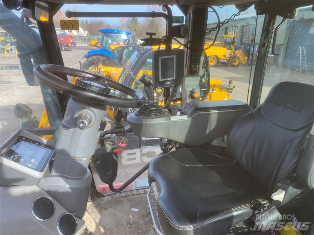 JCB 4220 Tractores