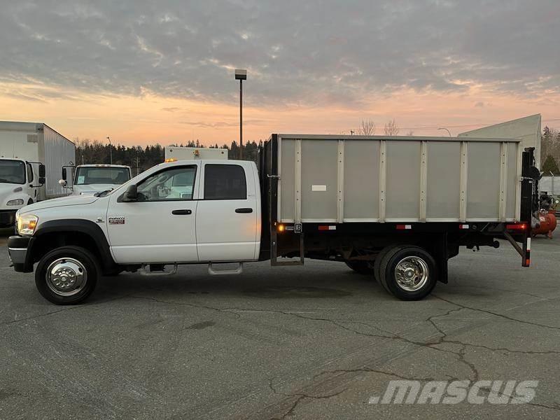 Dodge Ram 5500 Camiones de cama baja