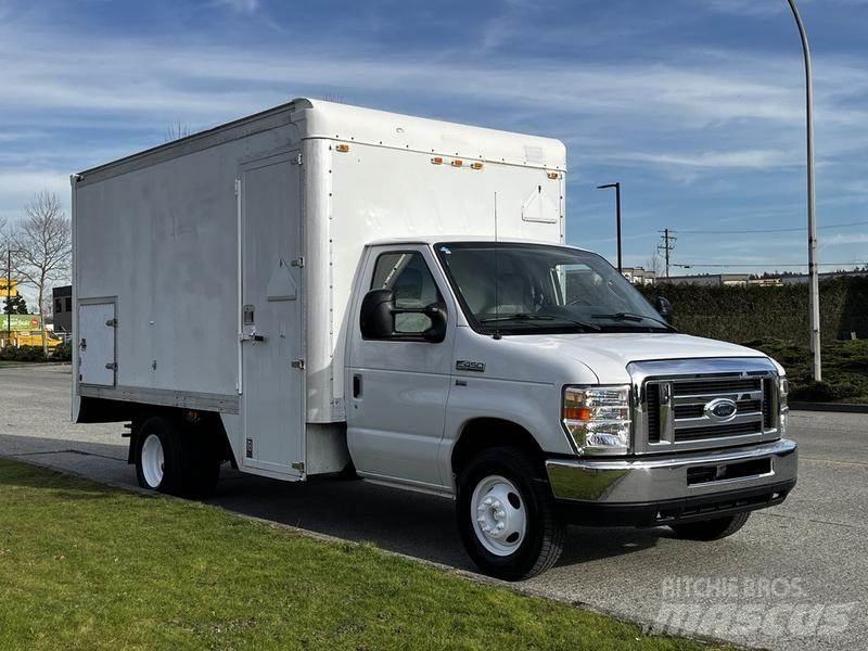 Ford Econoline Furgonetas cerradas