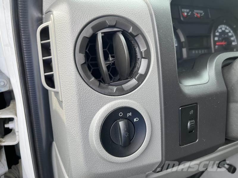 Ford Econoline Furgonetas cerradas