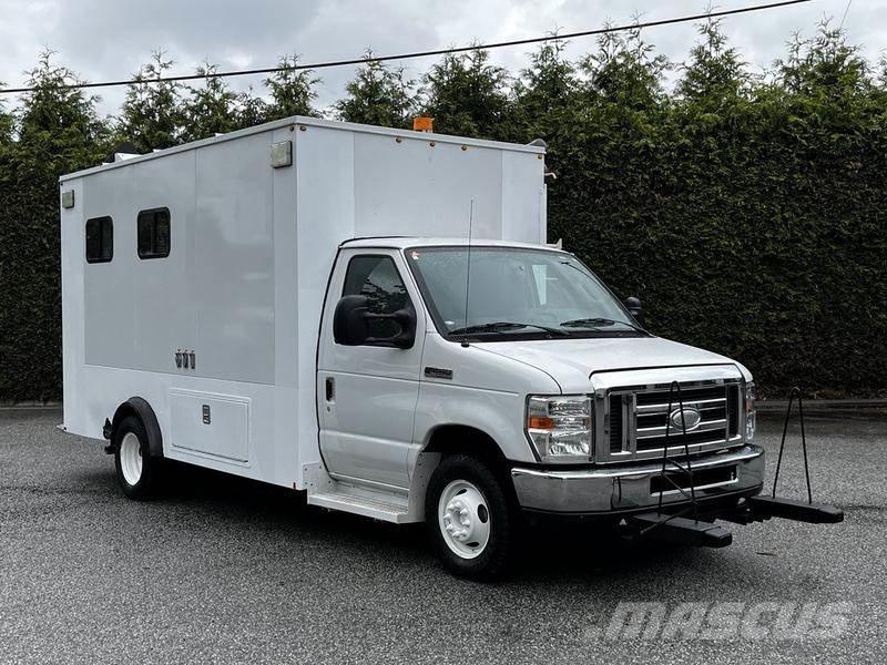 Ford Econoline Furgonetas cerradas