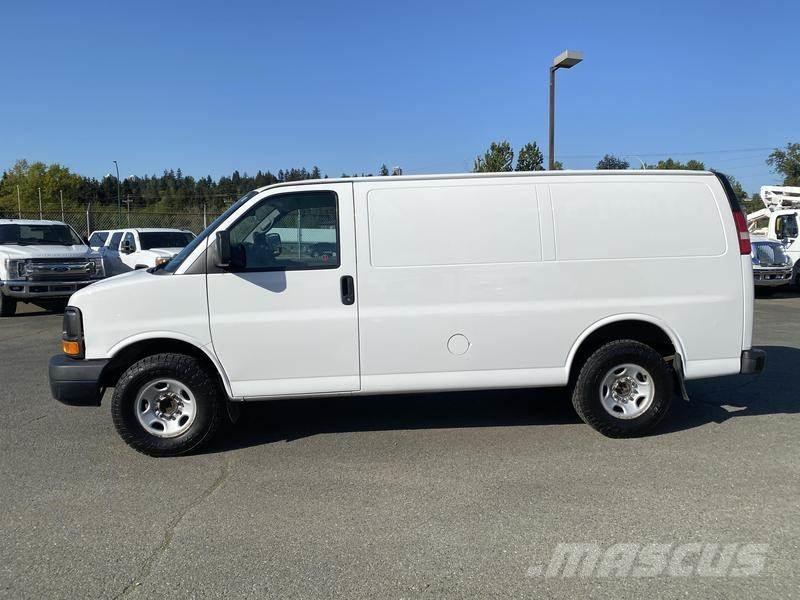 GMC Savana Furgonetas cerradas