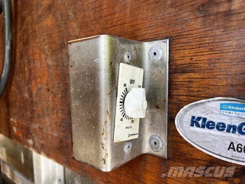 GMC W3500 Furgonetas cerradas