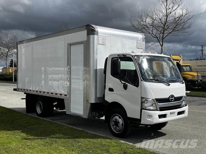 Hino 195 Furgonetas cerradas