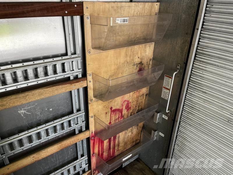 Hino 195 Furgonetas cerradas