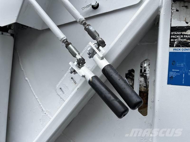 Hino 195 Camiones de basura