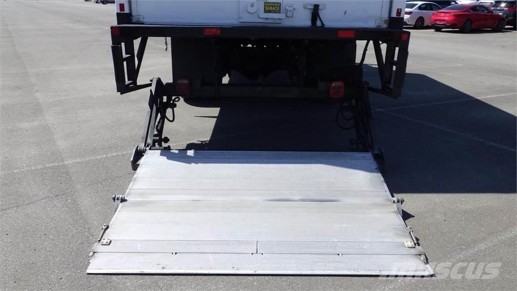 Hino 268 Furgonetas cerradas