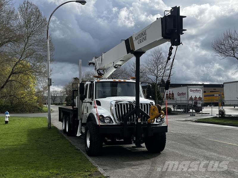 International 7500 Camiones grúa
