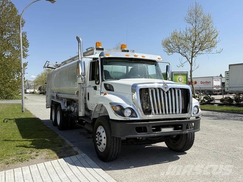 International 7500 Camiones cisternas