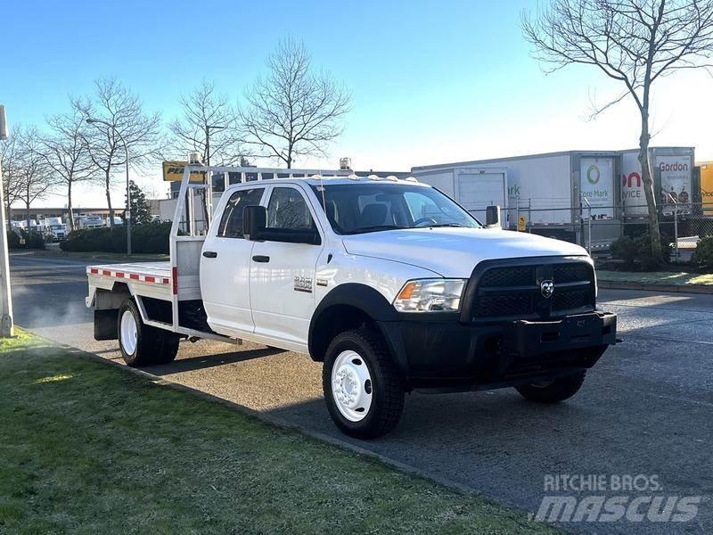 RAM 5500 Camiones de cama baja