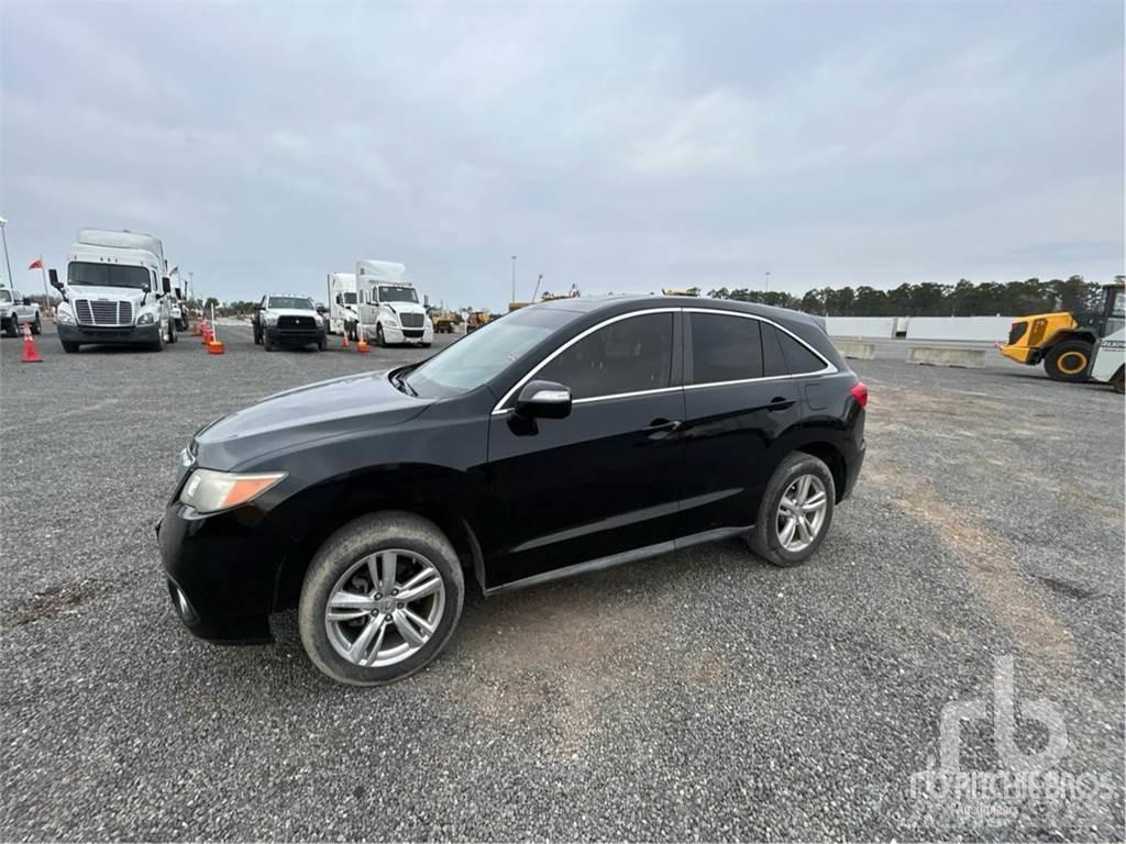 Acura RDX Caja abierta/laterales abatibles