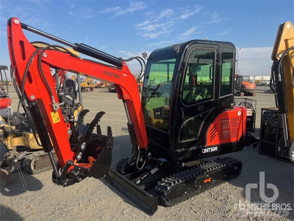 AGT QNT50R Miniexcavadoras