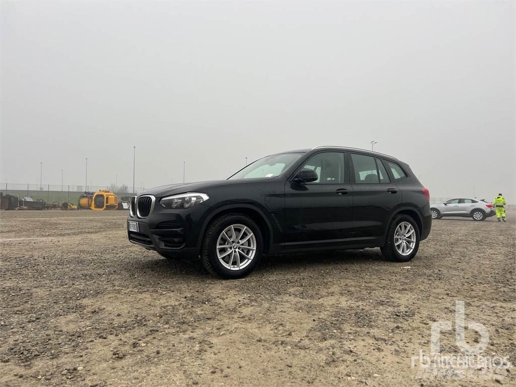 BMW X3 Caja abierta/laterales abatibles