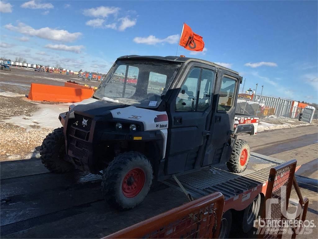 Bobcat 3400XL Maquinarias para servicios públicos