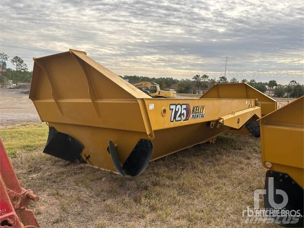 CAT 725 Cabina