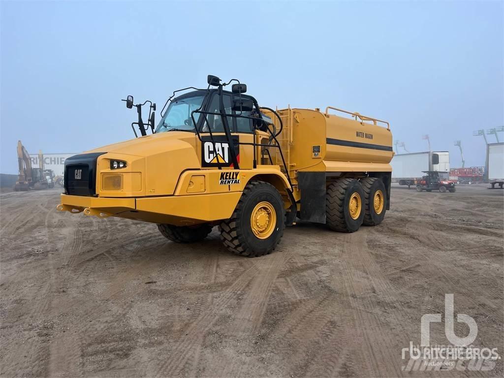 CAT 725C2 Camiones cisterna