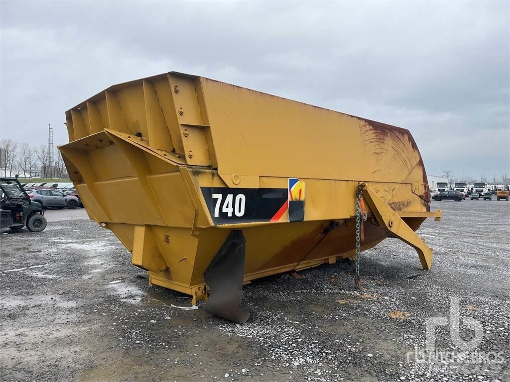 CAT 740 Cabina