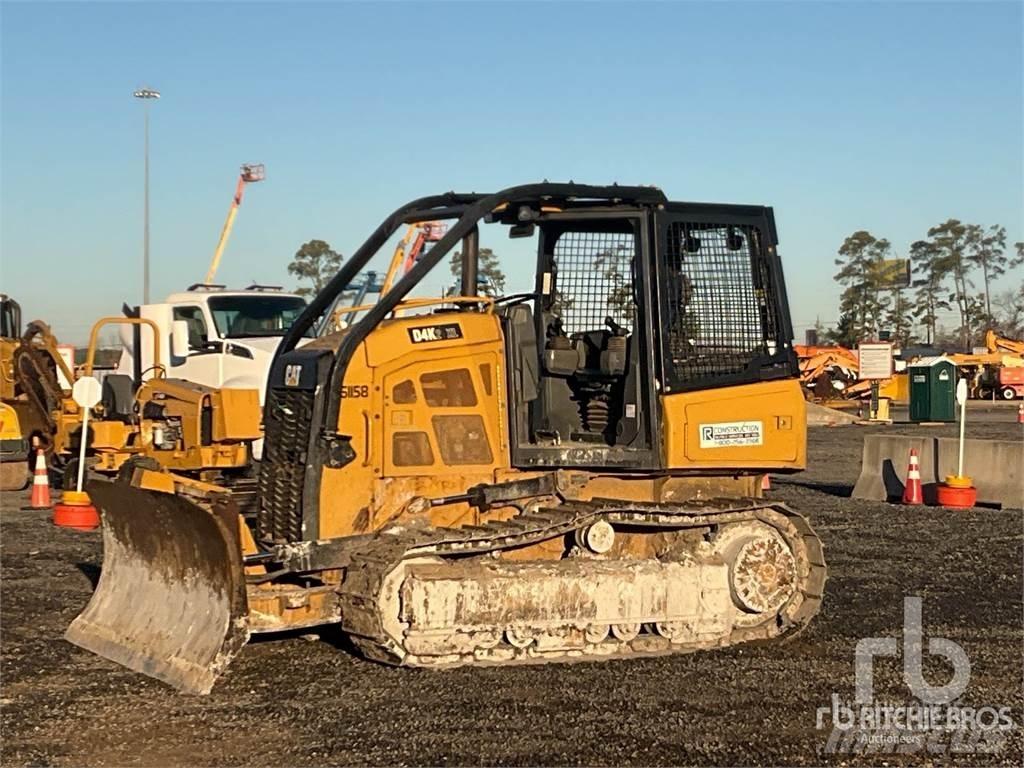 CAT D4K2XL Buldozer sobre oruga